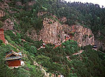 PS5＆PS4版《暗黑地牢2》将于7＆15推出